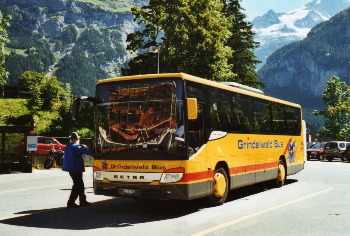 (120'331) - AVG Grindelwald - Nr. 21/BE 100'930 - Setra am 23. August 2009 beim Bahnhof Grindelwald