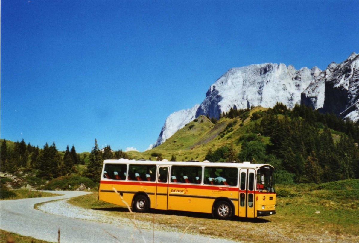 (120'413) - AVG Meiringen - Nr. 74/BE 607'481 - Saurer/R&J (ex P 24'357) am 23. August 2009 unterher der Grossen Scheidegg