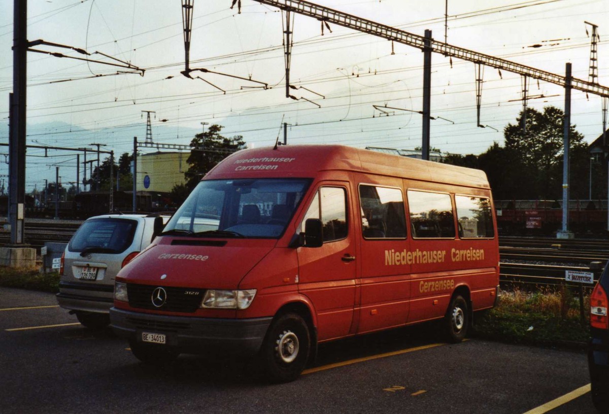 (121'303) - Niederhauser, Gerzensee - BE 34'013 - Mercedes am 22. September 2009 in Thun, Rosenau