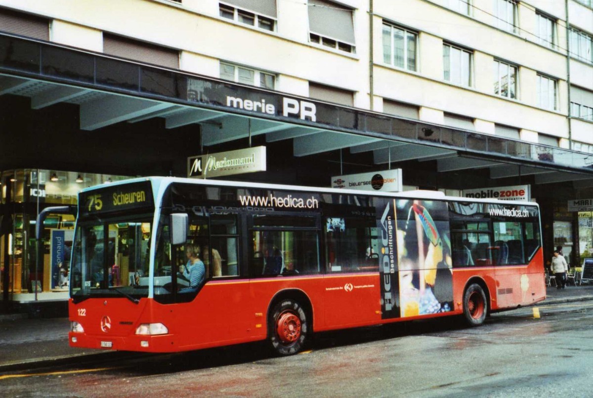 (122'029) - VB Biel - Nr. 122/BE 560'122 - Mercedes am 16. November 2009 beim Bahnhof Biel