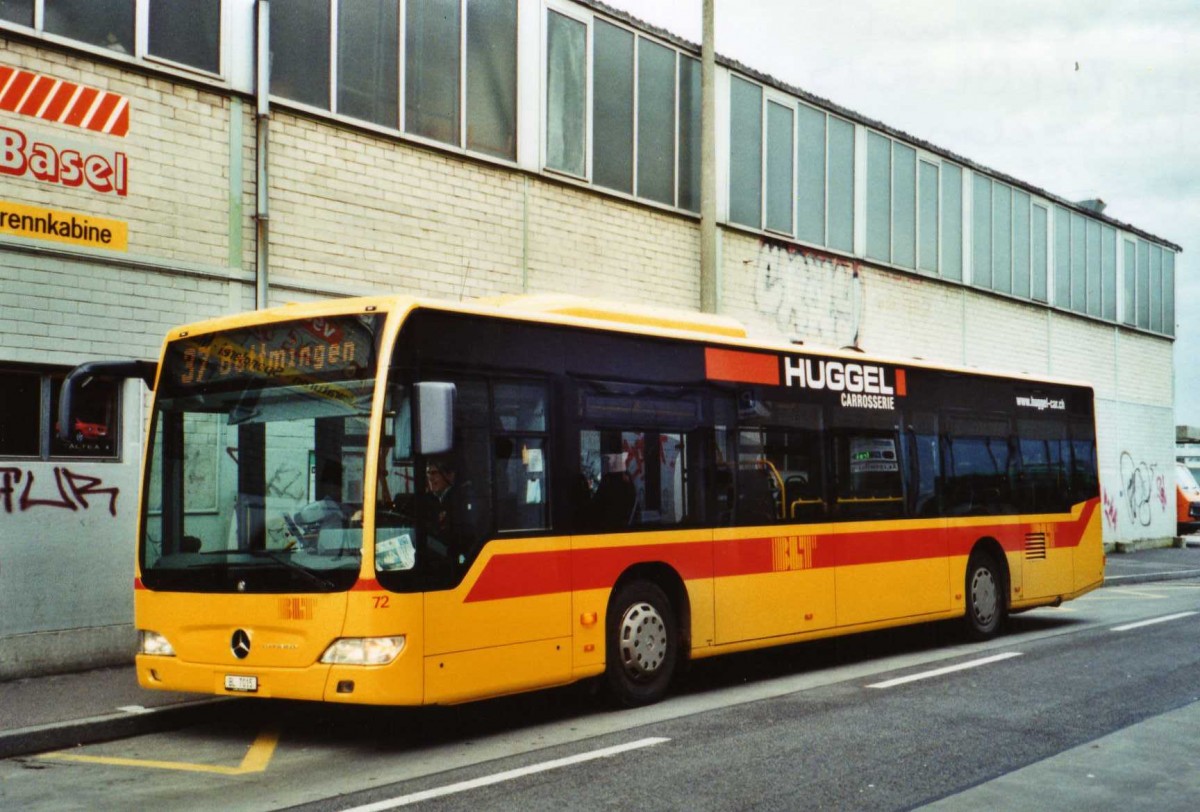 (122'136) - BLT Oberwil - Nr. 72/BL 7015 - Mercedes am 17. November 2009 in Basel, Dreispitz