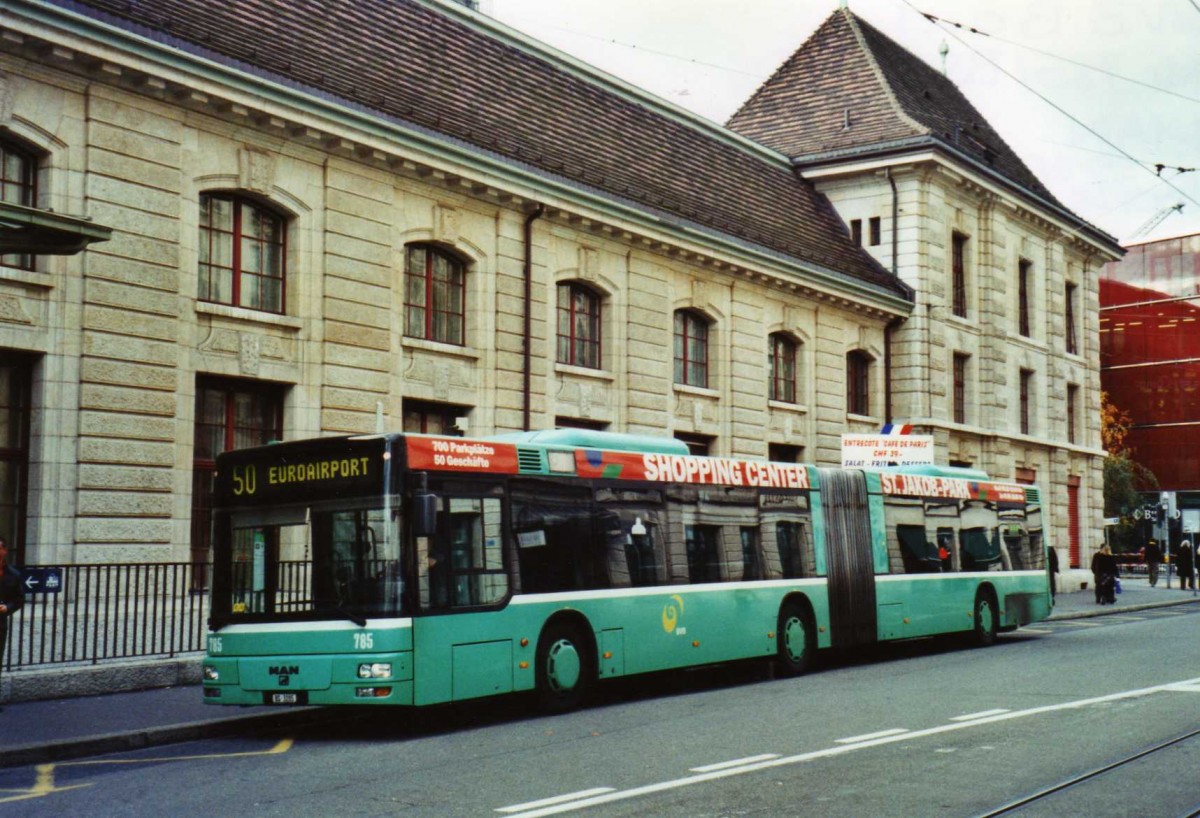 (122'201) - BVB Basel - Nr. 785/BS 3285 - MAN am 17. November 2009 beim Bahnhof Basel