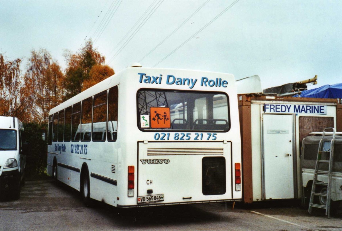 (122'414) - Taxi Dany, Rolle - VD 565'046 - Volvo/Hess am 19. November 2009 in Rolle, Garage