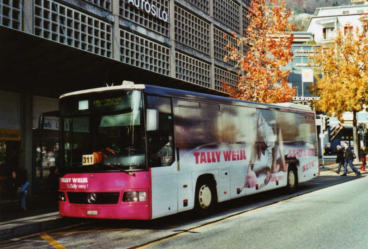 (122'502) - FART Locarno - Nr. 20/TI 128'920 - Mercedes am 21. November 2009 beim Bahnhof Locarno