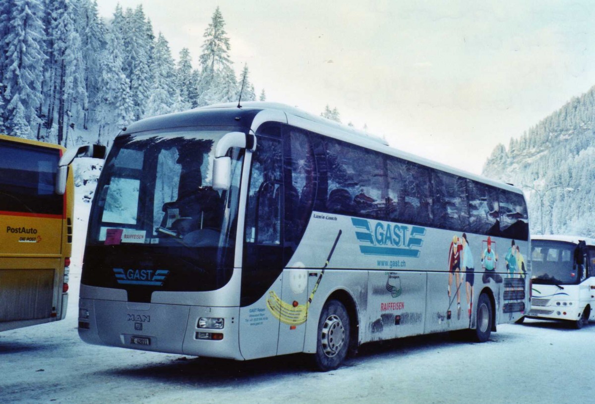 (124'012) - Gast, Utzenstorf - BE 42'011 - MAN am 10. Januar 2010 in Adelboden, ASB