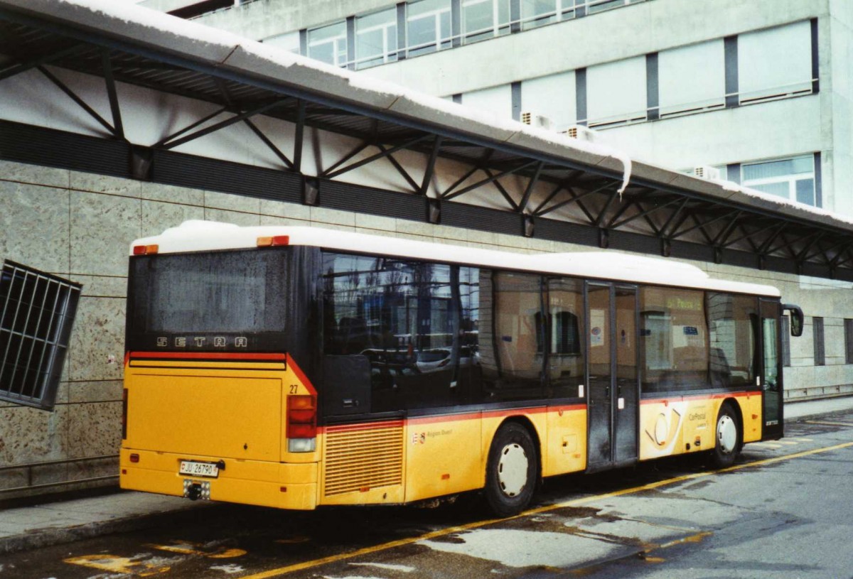 (124'429) - CarPostal Ouest - Nr. 27/JU 26'790 - Setra am 15. Februar 2010 beim Bahnhof Delmont