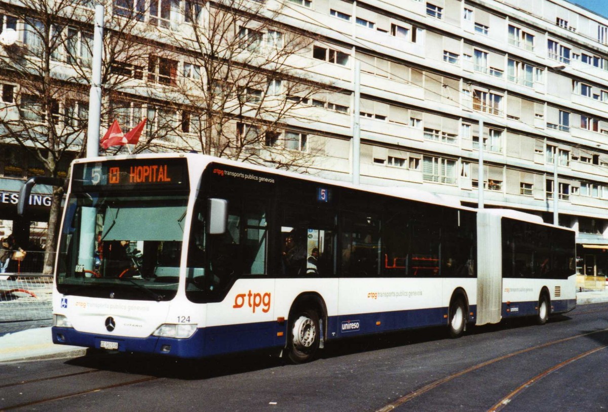 (125'009) - TPG Genve - Nr. 124/GE 960'508 - Mercedes am 13. Mrz 2010 in Genve, Coutance