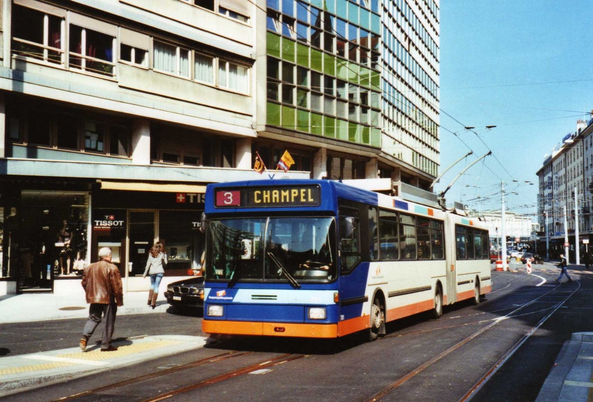 (125'011) - TPG Genve - Nr. 701 - NAW/Hess Gelenktrolleybus am 13. Mrz 2010 in Genve, Coutance