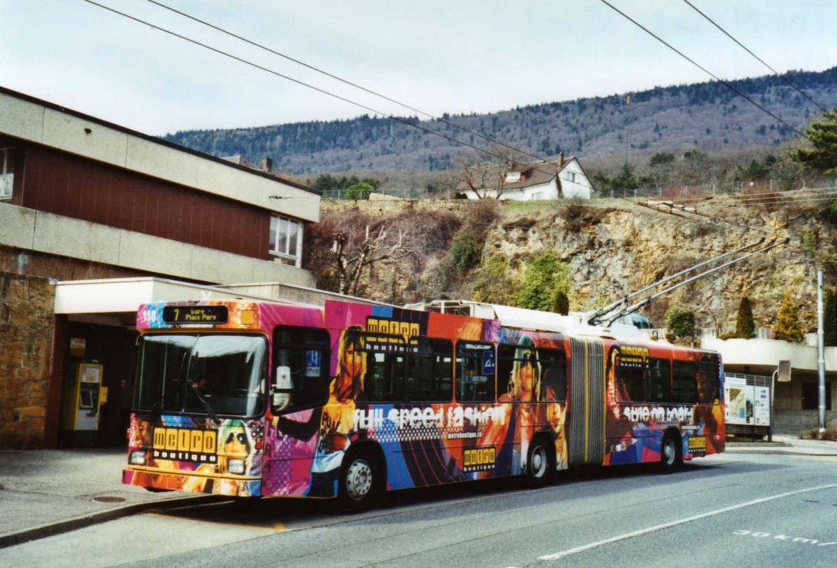 (125'234) - TN Neuchtel - Nr. 118 - NAW/Hess Gelenktrolleybus am 22. Mrz 2010 in Hauterive, Endstation