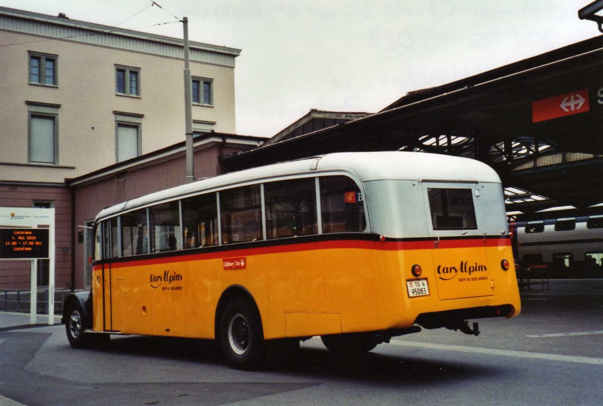 (125'708) - Oldtimer Club Saurer, Arbon - Nr. 20/TG 95'083 - Saurer/Hess (ex Cars Alpin Neff, Arbon Nr. 20; ex P 24'533; ex P 1377) am 1. Mai 2010 beim Bahnhof Romanshorn