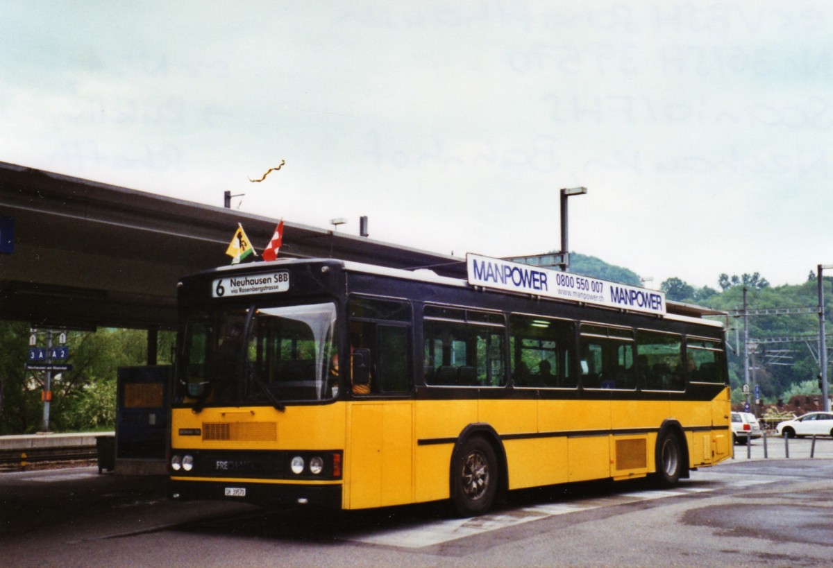 (126'326) - Ruklic, Schaffhausen - SH 39'570 - Scania/FHS (ex VBSH Schaffhausen Nr. 36; ex VBSH Schaffhausen Nr. 1; am 16. Mai 2010 beim Bahnhof Neuhausen