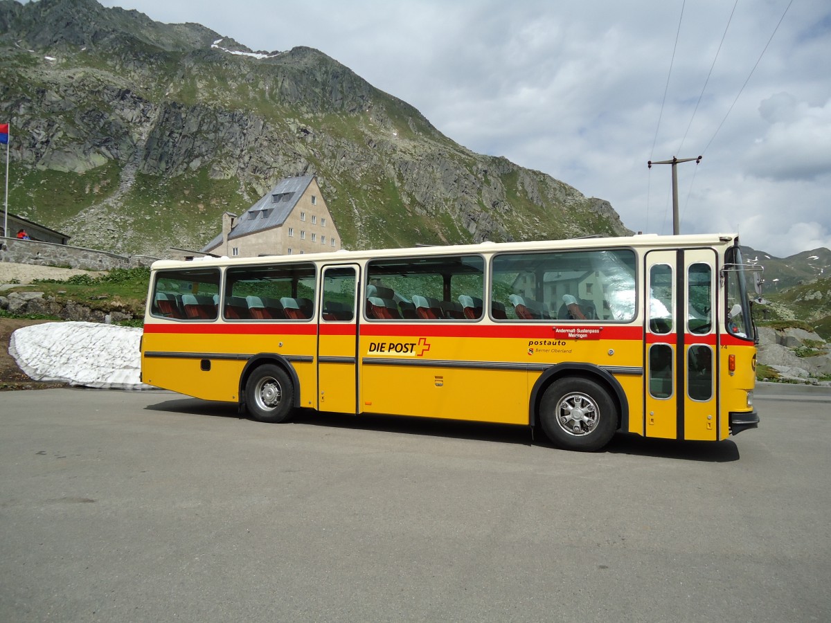 (127'597) - AVG Meiringen - Nr. 74/BE 607'481 - Saurer/R&J (ex P 24'357) am 4. Juli 2010 in Gotthard, Passhhe