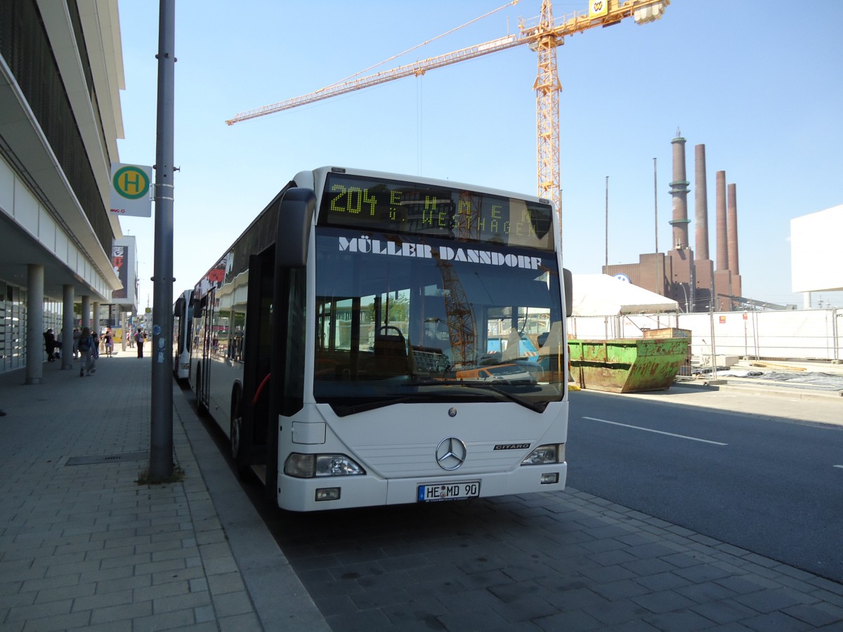 (127'912) - Mller, Danndorf - HE-MD 90 - Mercedes am 9. Juli 2010 beim Hauptbahnhof Wolfsburg