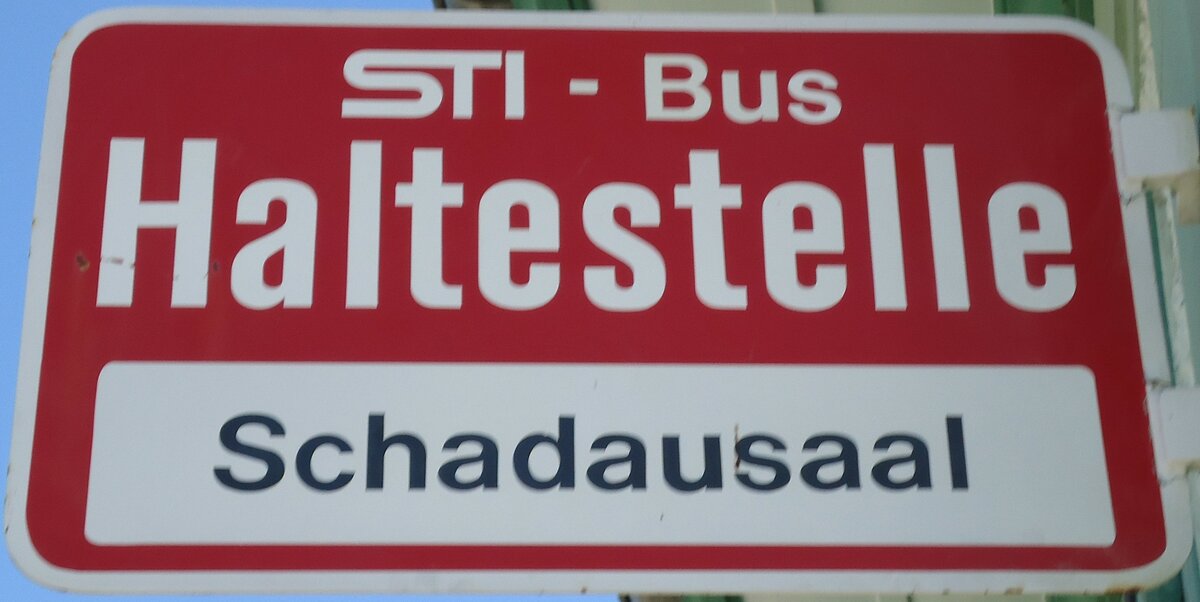 (128'177) - STI-Haltestellenschild - Thun, Schadausaal - am 1. August 2010