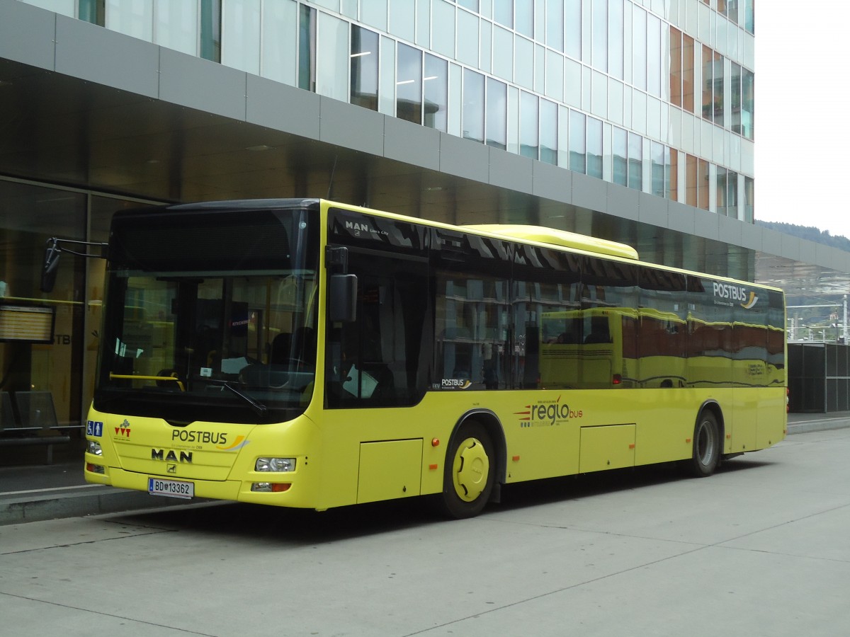 (128'644) - PostBus - BD 13'362 - MAN am 11. August 2010 beim Bahnhof Innsbruck