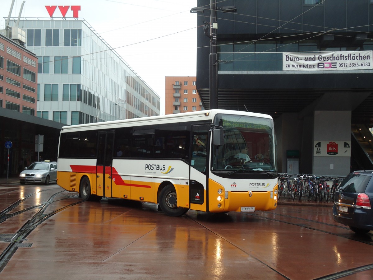 (128'657) - PostBus - PT 15'475 - Renault am 11. August 2010 beim Bahnhof Innsbruck 