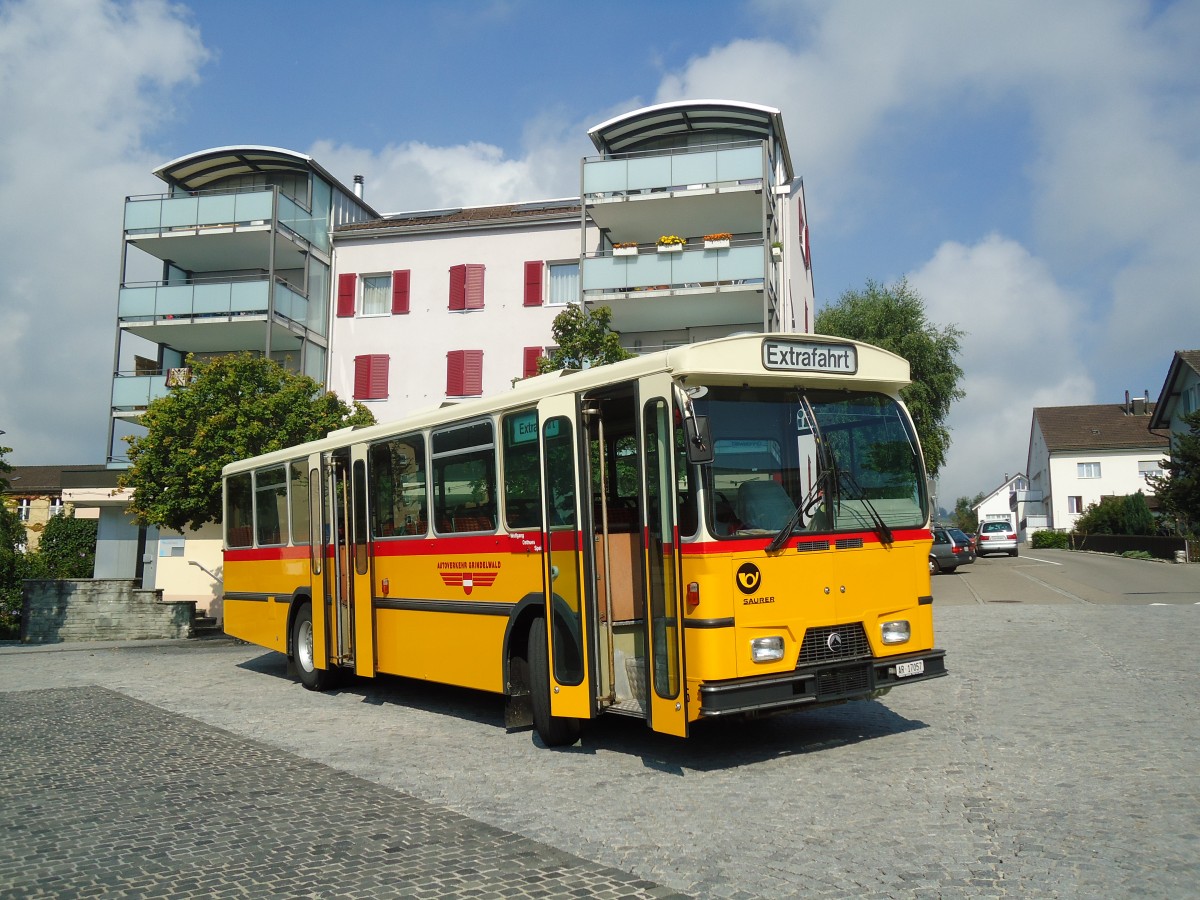 (128'783) - Osthues, Teufen - Nr. 15/AR 17'057 - Saurer/Leyland-Hess (ex AVG Grindelwald Nr. 15; ex RhV Altsttten Nr. 42) am 21. August 2010 in Engelburg, Post