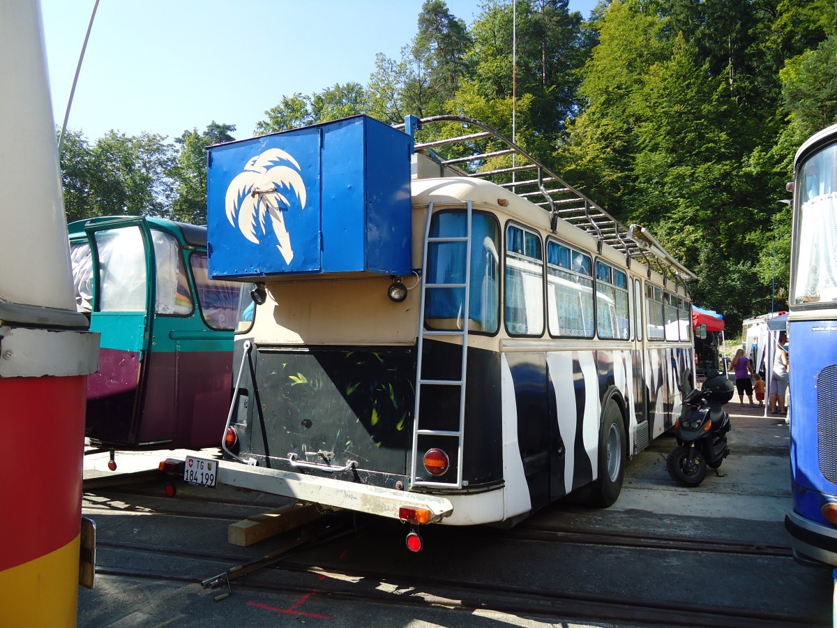 (128'989) - Kndig, Affeltrangen - TG 184'199 - FBW/R&J (ex P 25'505; ex P 22'304) am 22. August 2010 in Thayngen, Wohnbustreffen