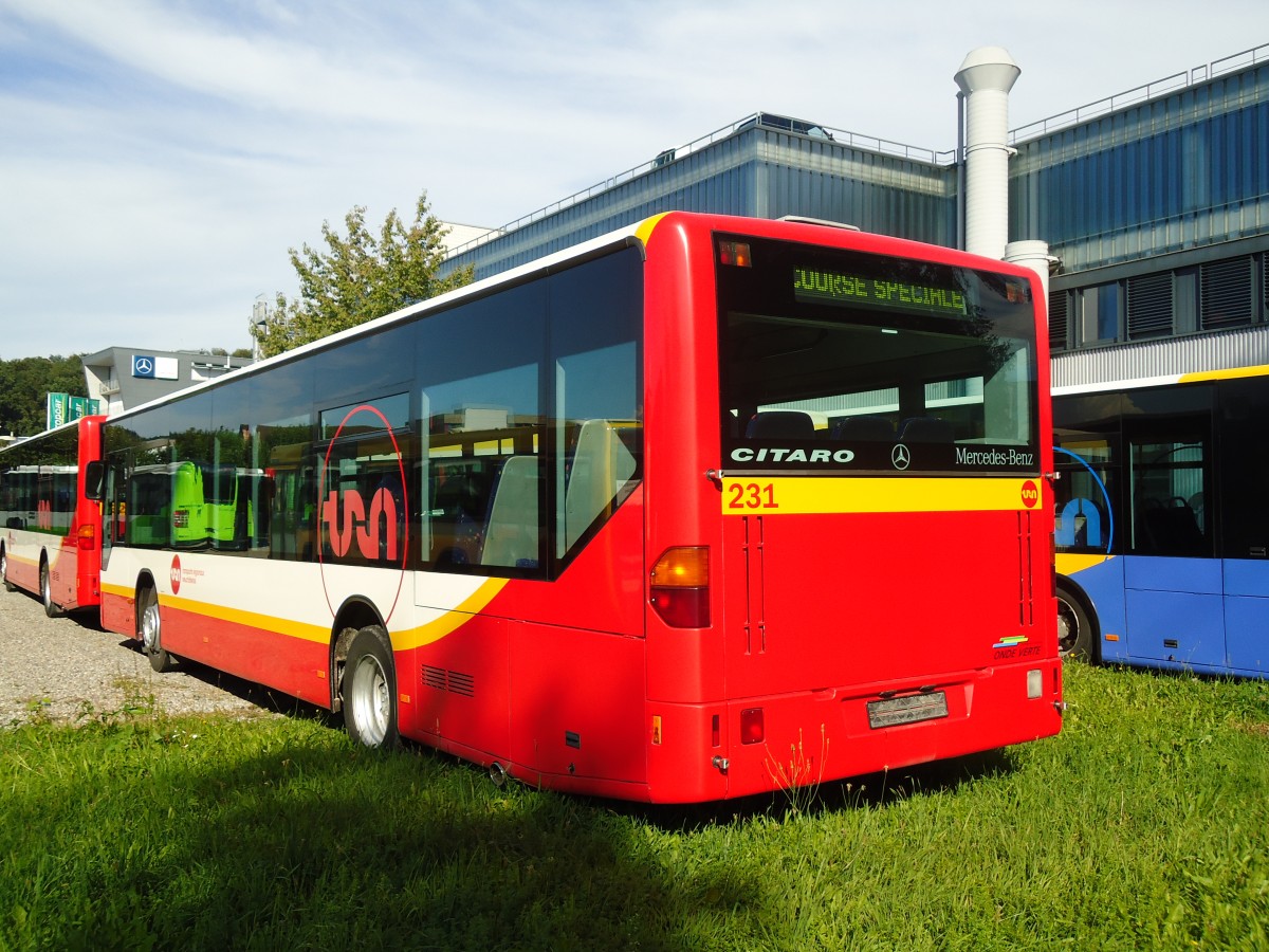 (129'674) - VR La Chaux-de-Fonds - Nr. 231 - Mercedes am 12. September 2010 in Kloten, EvoBus