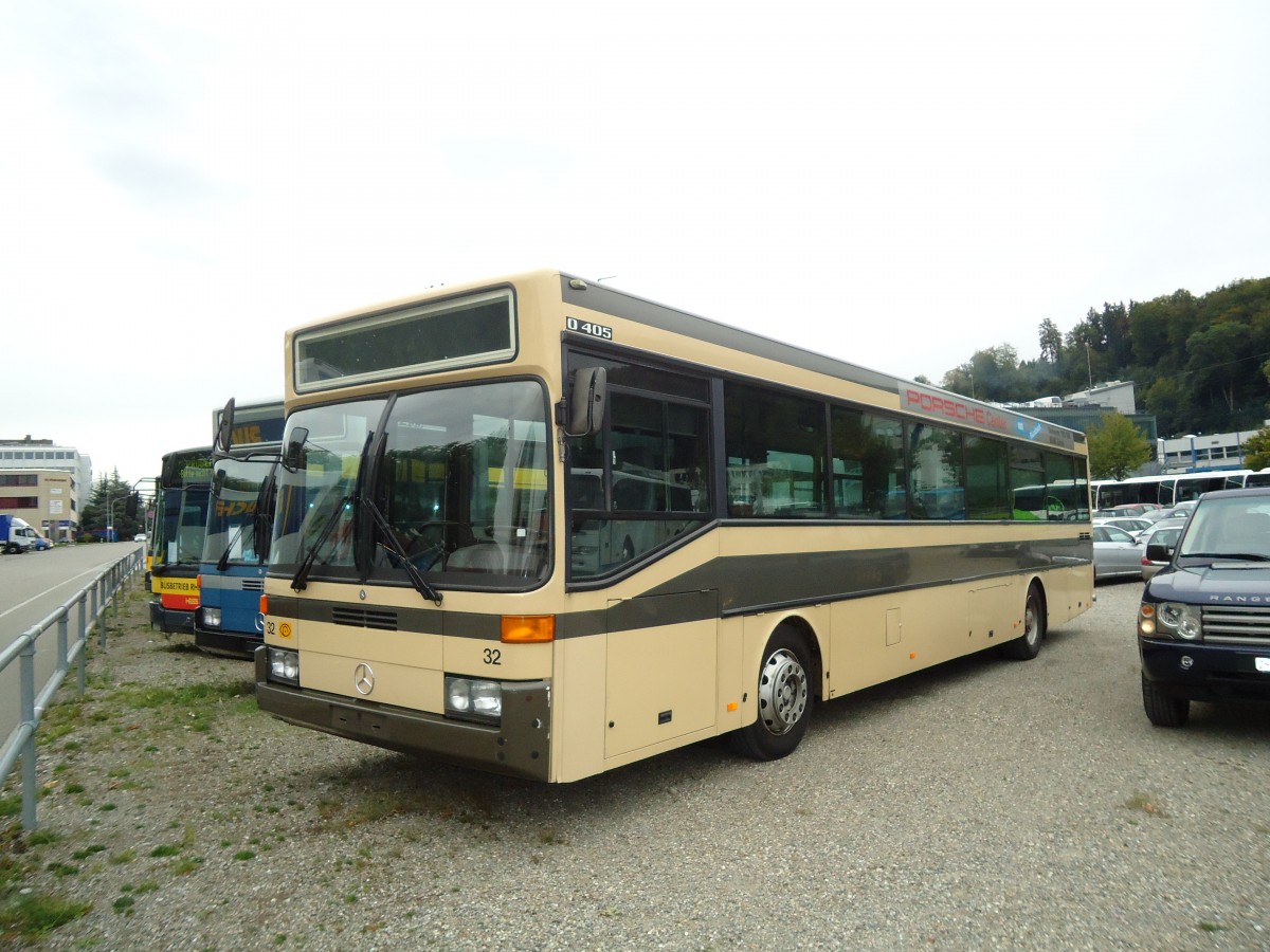 (129'726) - AZZK Zollikon - Nr. 32 - Mercedes am 15. September 2010 in Kloten, EvoBus