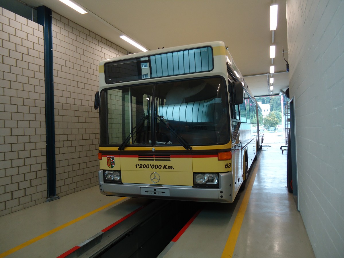 (129'732) - STI Thun - Nr. 63 - Mercedes am 15. September 2010 in Kloten, EvoBus