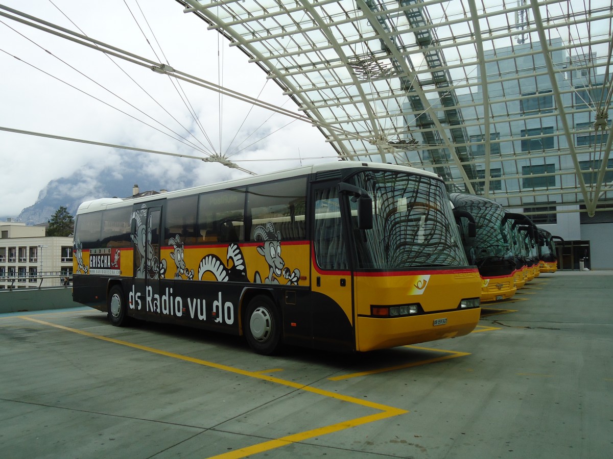 (129'753) - PostAuto Graubnden - GR 159'347 - Neoplan (ex P 25'139) am 18. September 2010 in Chur, Postautostation