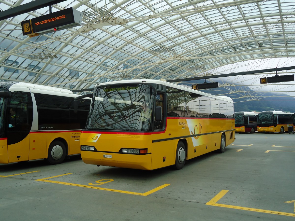 (129'761) - PostAuto Graubnden - GR 159'305 - Neoplan (ex P 25'140) am 18. September 2010 in Chur, Postautostation