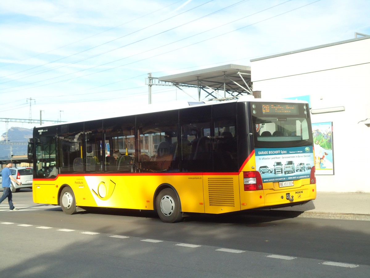 (130'117) - PostAuto Bern - BE 653'383 - MAN/Gppel am 2. Oktober 2010 beim Bahnhof Frutigen