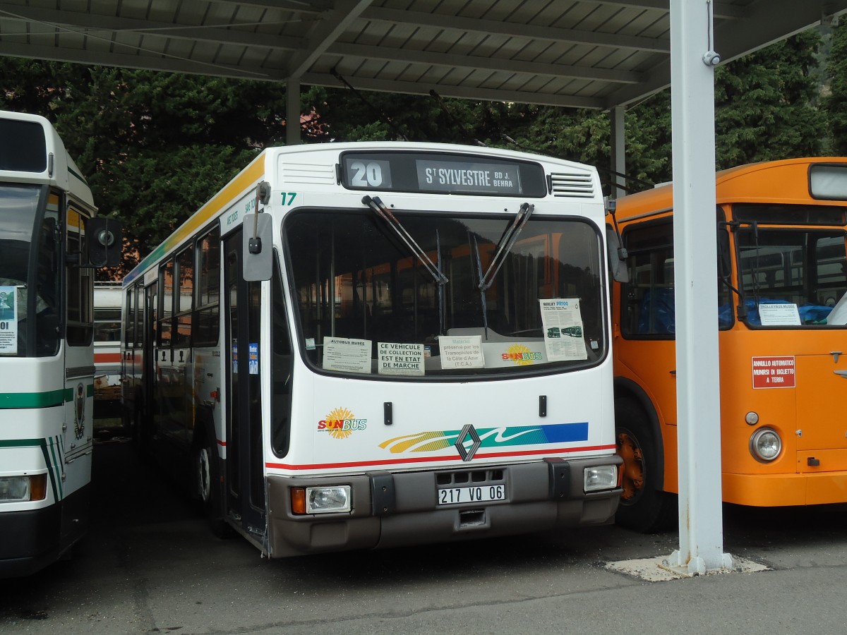 (130'709) - Muse Bus, Breil-sur-Roya - Nr. 17/217 VQ 06 - Renault am 16. Oktober 2010 in Breil-sur-Roya, Museum