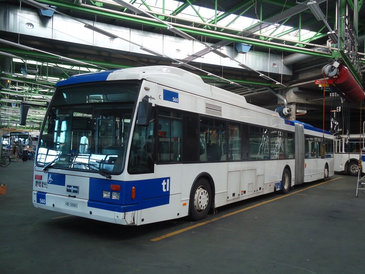 (130'910) - TL Lausanne - Nr. 560/VD 1658 - Van Hool am 13. November 2010 in Lausanne, Dpt Prlaz