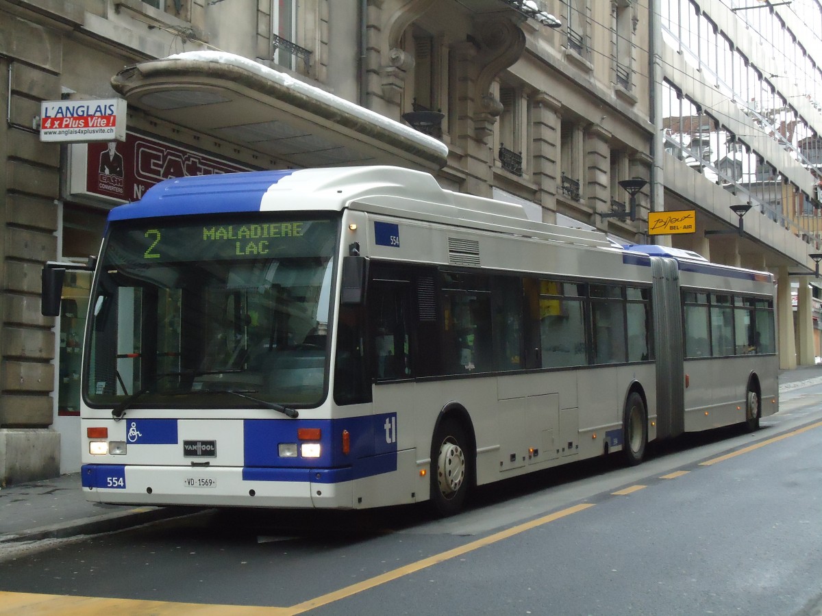 (131'228) - TL Lausanne - Nr. 554/VD 1569 - Van Hool am 5. Dezember 2010 in Lausanne, Bel-Air