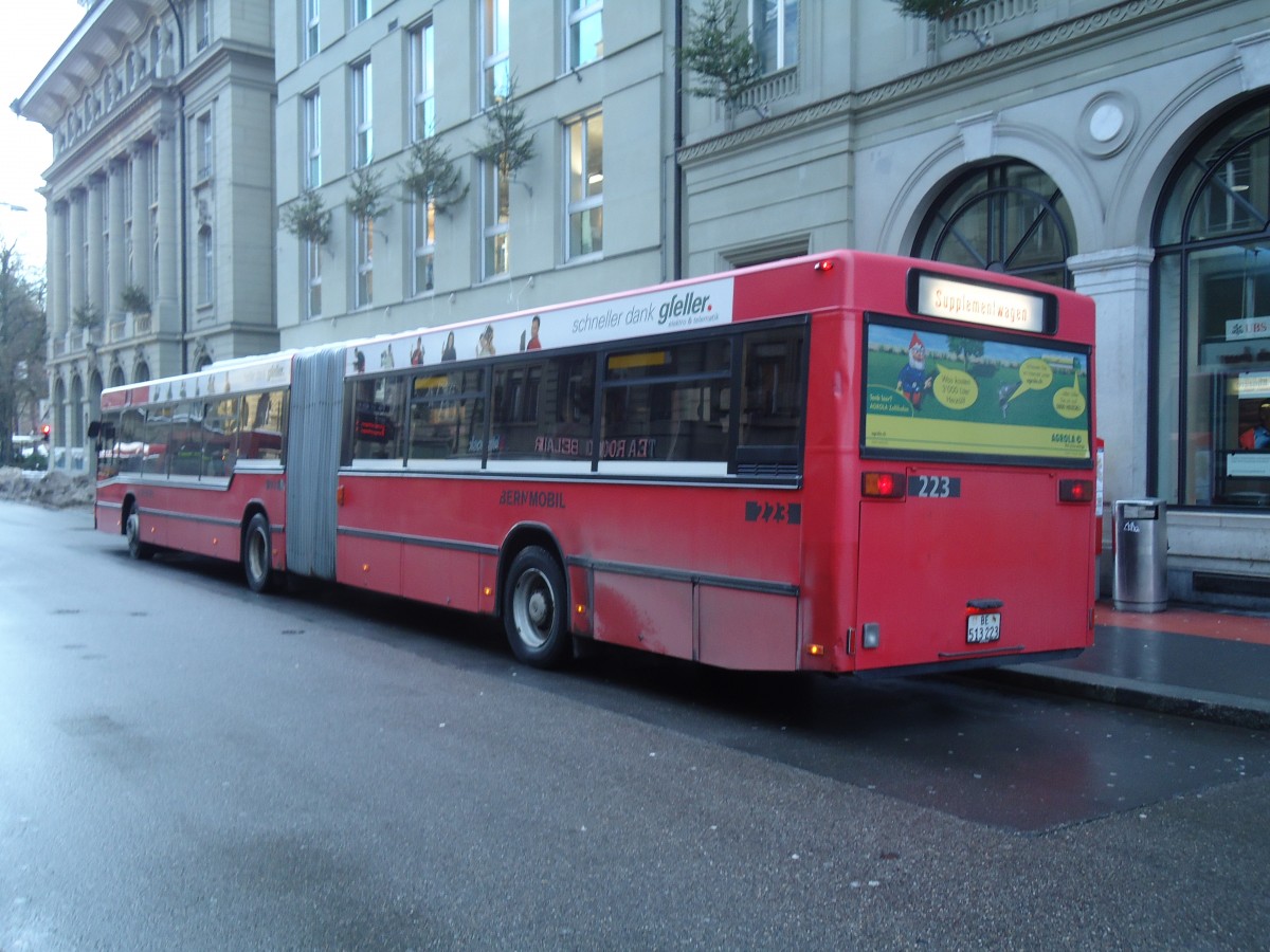 (131'389) - Bernmobil, Bern - Nr. 223/BE 513'223 - MAN am 7. Dezember 2010 beim Bahnhof Bern