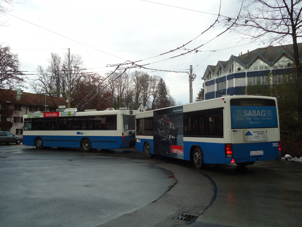 (131'490) - VBL Luzern - Nr. 302 - Lanz+Marti/Hess Personenanhnger am 8. Dezember 2010 in Luzern, Maihof