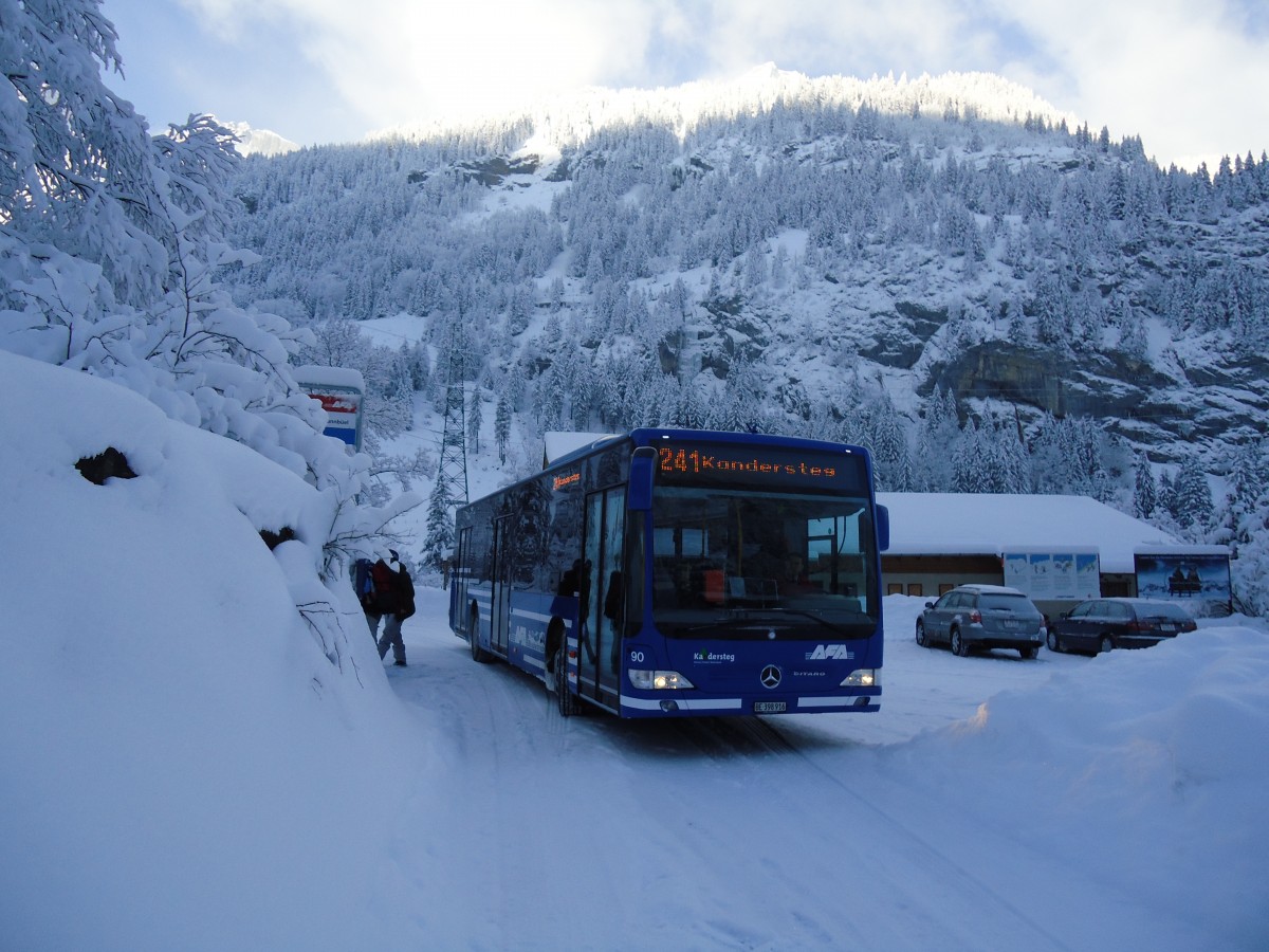 (131'673) - AFA Adelboden - Nr. 90/BE 398'916 - Mercedes am 26. Dezember 2010 in Kandersteg, Talstation Sunnbel