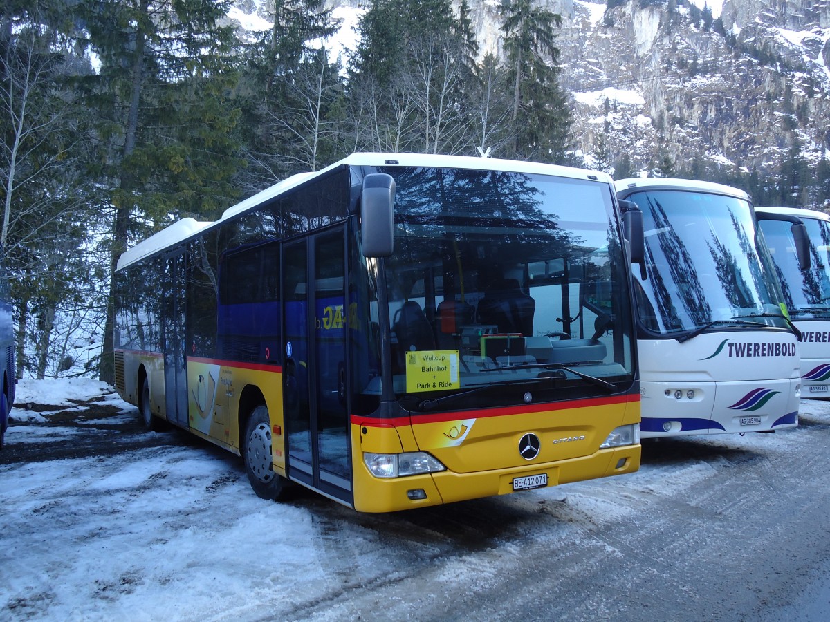 (132'090) - AVG Meiringen - Nr. 71/BE 412'071 - Mercedes am 8. Januar 2011 in Adelboden, Unter dem Birg