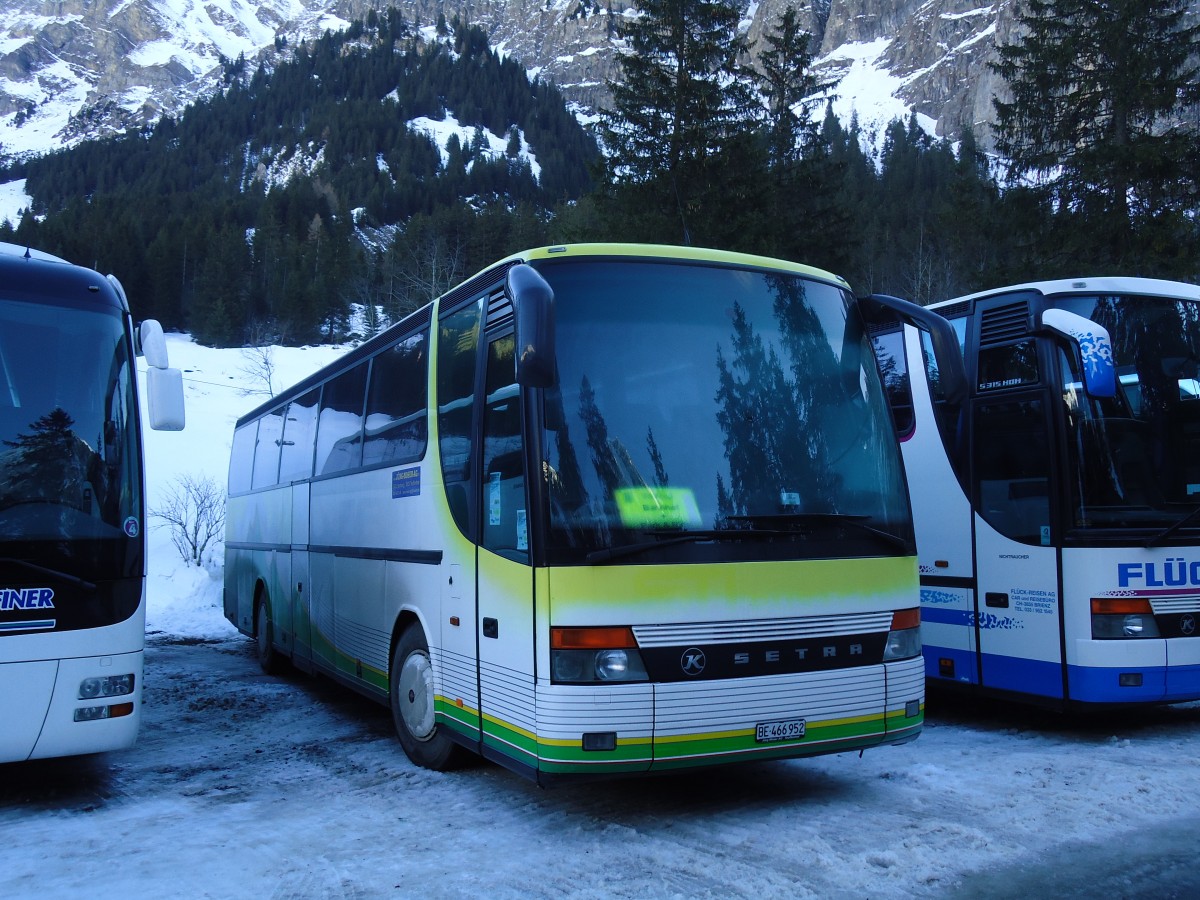 (132'100) - Moser, Teuffenthal - BE 466'952 - Setra (ex STI Thun Nr. 38; ex AvH Heimenschwand Nr. 8) am 8. Januar 2011 in Adelboden, Unter dem Birg