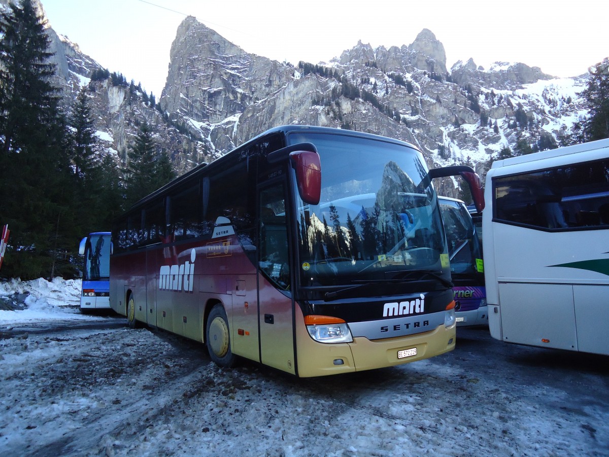 (132'132) - Marti, Kallnach - Nr. 19/BE 572'219 - Setra am 8. Januar 2011 in Adelboden, Unter dem Birg