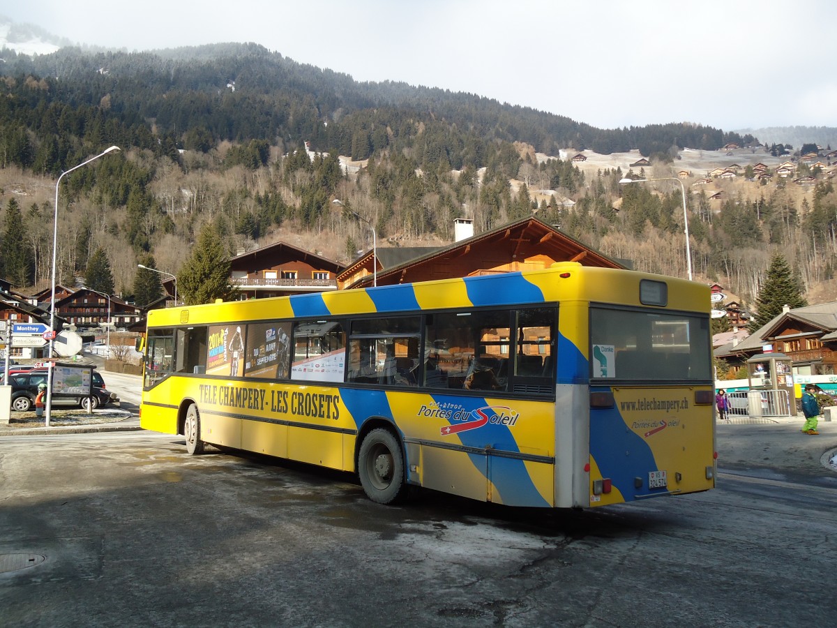 (132'378) - TPC Aigle - VS 324'574 - MAN (ex ASm Langenthal) am 22. Januar 2011 beim Bahnhof Champry