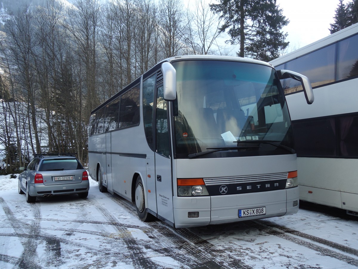 (132'381) - Aus Deutschland: Brner, Baunatal - KS-X 808 - Setra am 22. Januar 2011 in Champry, Petit Paradis