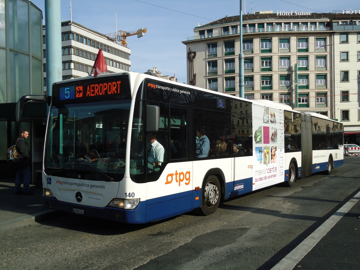 (132'939) - TPG Genve - Nr. 140/GE 960'524 - Mercedes am 10. Mrz 2011 beim Bahnhof Genve