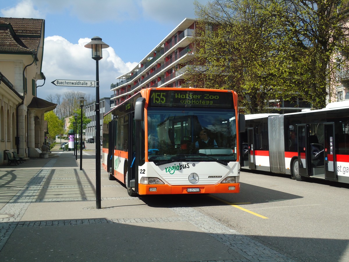 (133'216) - Regiobus, Gossau - Nr. 22/SG 257'922 - Mercedes am 13. April 2011 beim Bahnhof Gossau