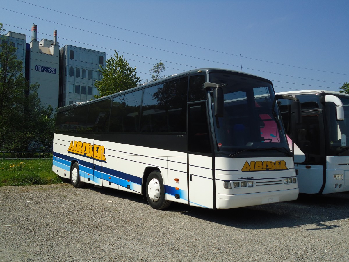 (133'426) - Albisser, Aegeri - Drgmller am 25. April 2011 in Kloten, EvoBus