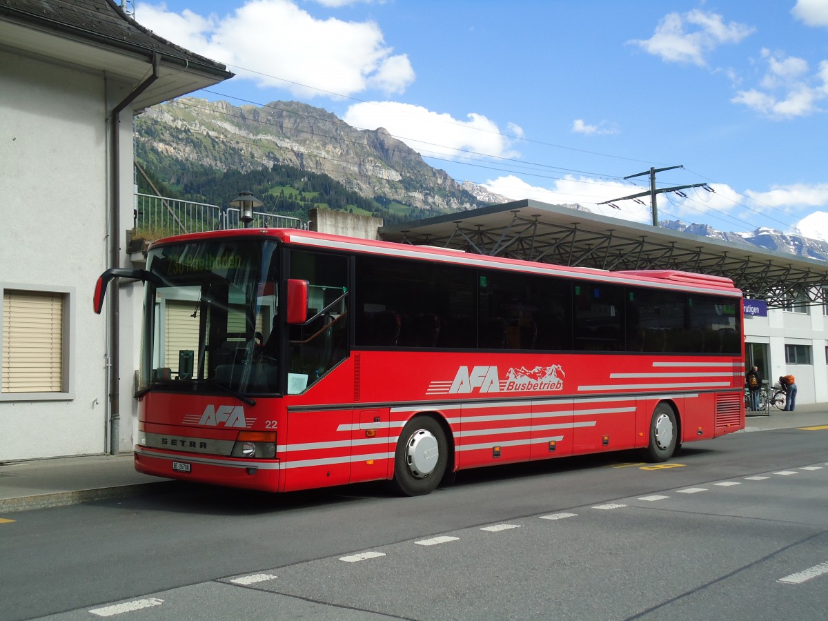 (134'302) - AFA Adelboden - Nr. 22/BE 26'708 - Setra (ex Nr. 8) am 19. Juni 2011 beim Bahnhof Frutigen