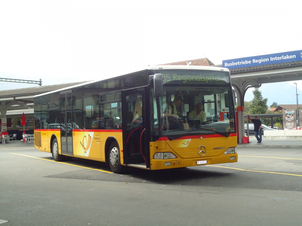 (135'429) - PostAuto Bern - BE 610'542 - Mercedes (ex P 25'380) am 8. August 2011 beim Bahnhof Interlaken West