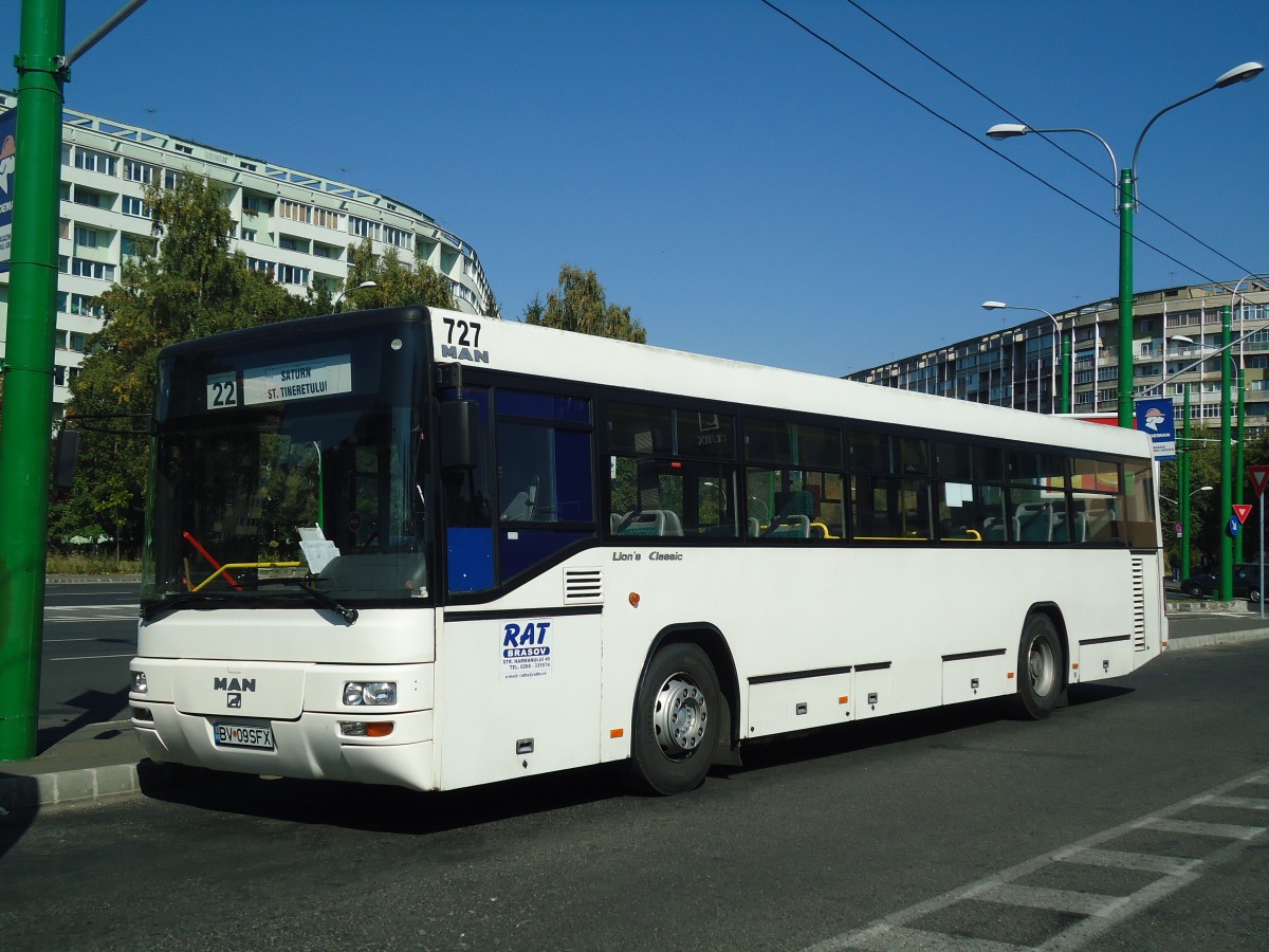 (136'459) - RAT Brasov - Nr. 727/BV 09 SFX - MAN am 5. Oktober 2011 in Brasov, Saturn