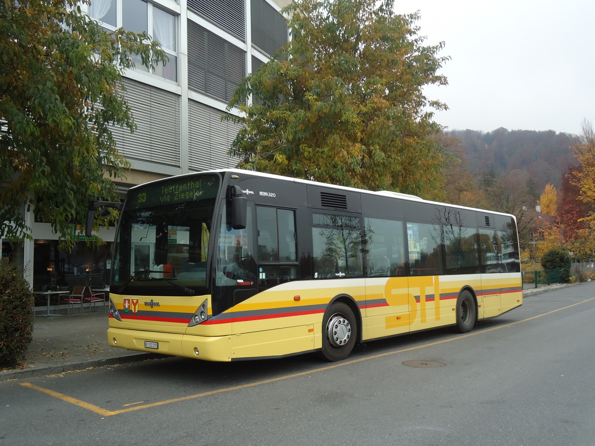 (136'742) - STI Thun - Nr. 5/BE 102'205 - Van Hool (ex Moser, Teuffenthal; ex Burri, Teuffenthal) am 11. November 2011 bei der Schifflndte Thun