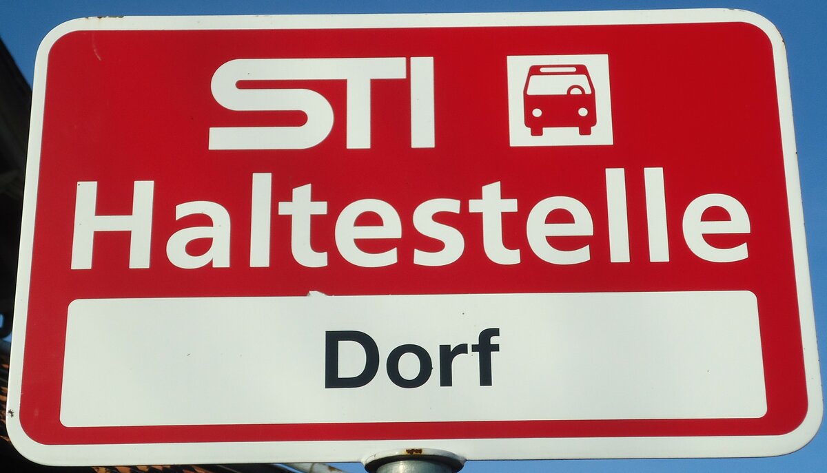 (136'822) - STI-Haltestellenschild - Uebeschi, Dorf - am 22. November 2011