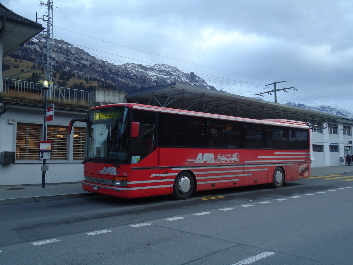 (137'108) - AFA Adelboden - Nr. 22/BE 26'708 - Setra (ex Nr. 8) am 4. Dezember 2011 beim Bahnhof Frutigen