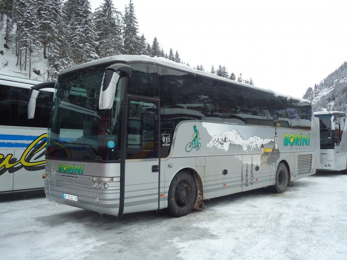 (137'417) - Aus Frankreich: Borini, Megve - 8130 ZG 74 - Van Hool am 7. Januar 2012 in Adelboden, ASB