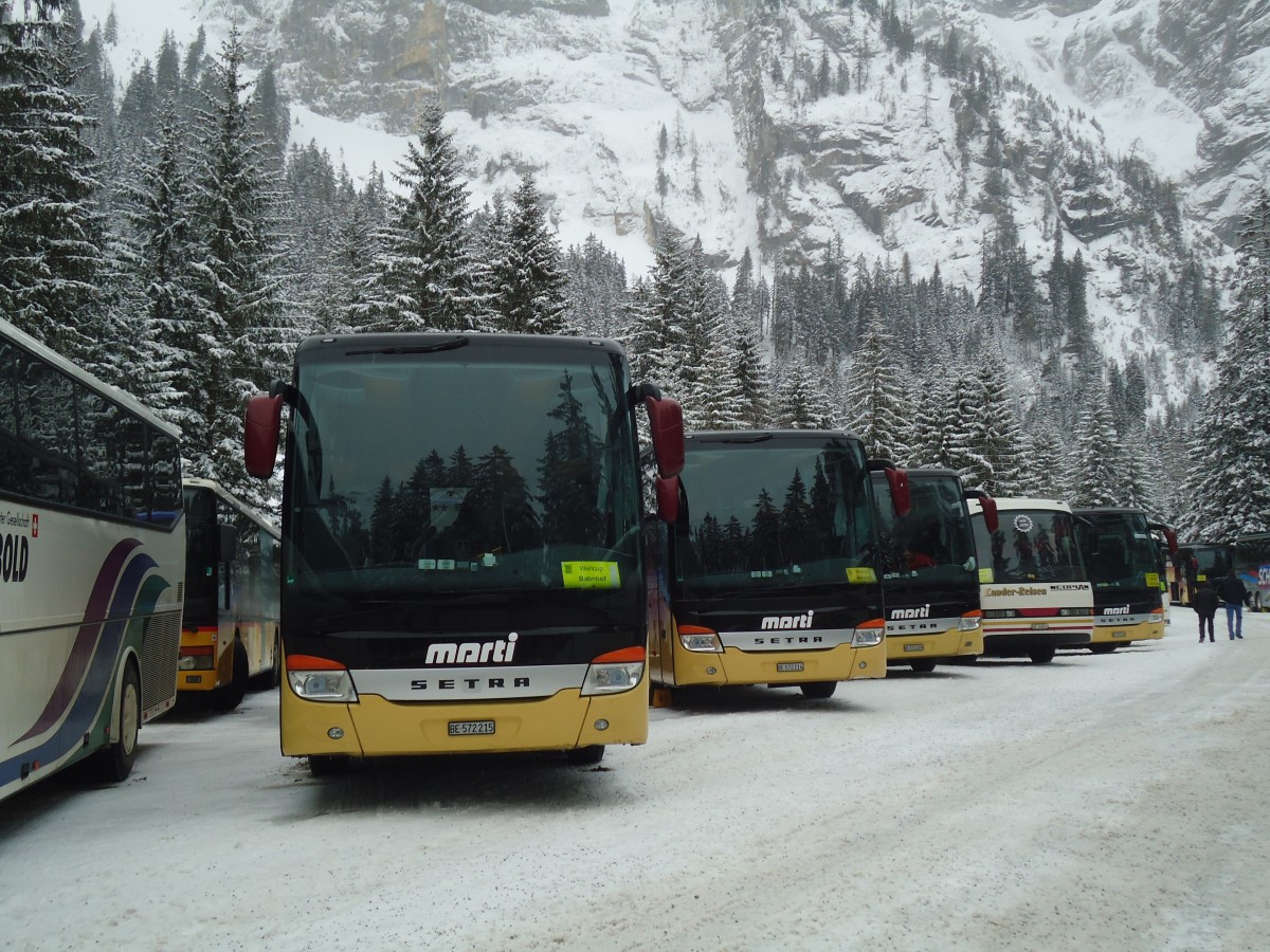 (137'526) - Marti, Kallnach - Nr. 15/BE 572'215 - Setra am 7. Januar 2012 in Adelboden, Unter dem Birg